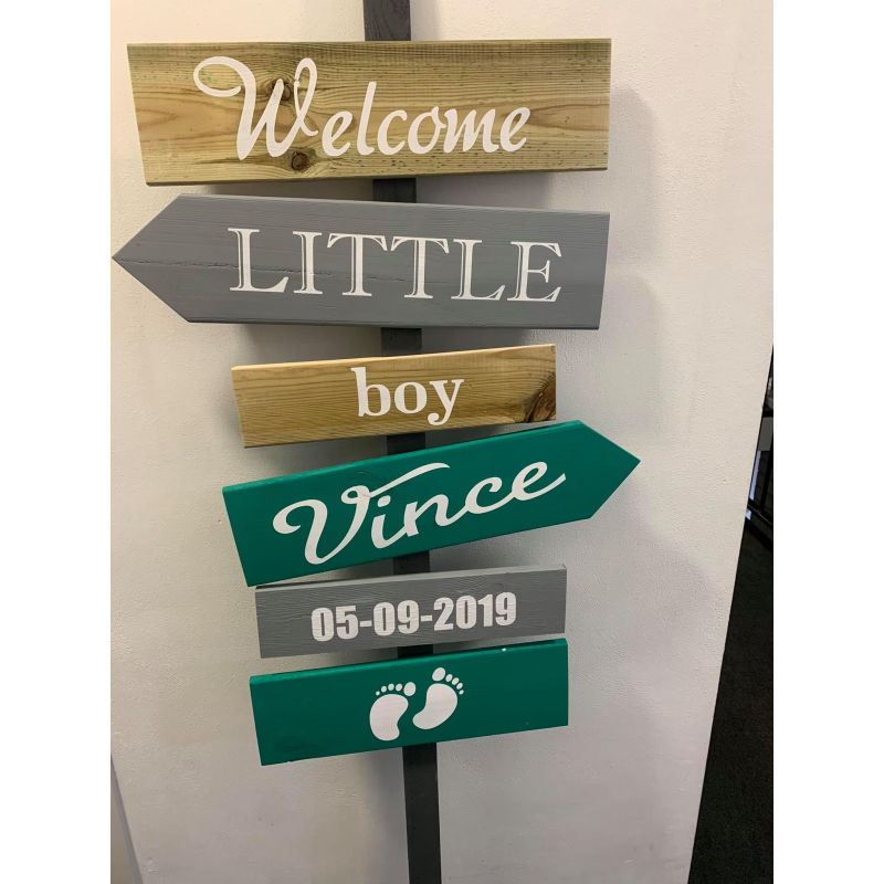 Wegwijsbord 6 planken en paal geboorte